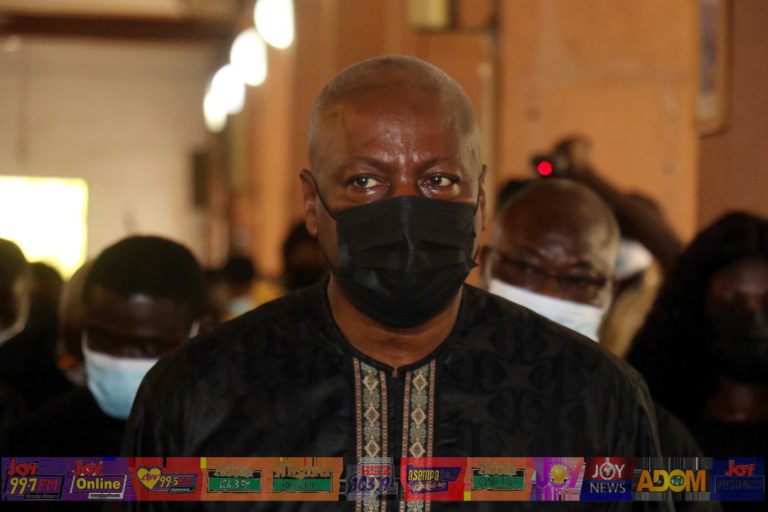 Pensive-looking Mahama files past Rawlings’ body [Video]
