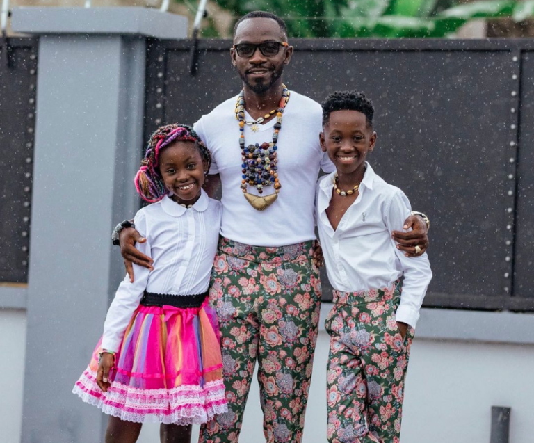 Okyeame Kwame's kids stun Ghanaians with rap prowess [Video] - Adomonline.com