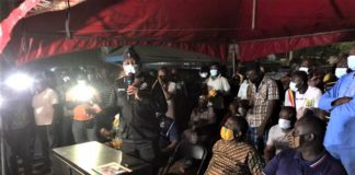 Police meets leadership of tomato traders