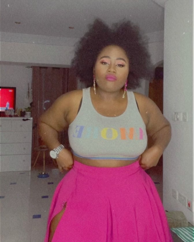 Lydia Forson flaunts raw heavy thigh in s3xy photos, fans react ...