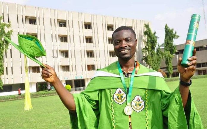 SHOESHINE BOY now KNUST graduate