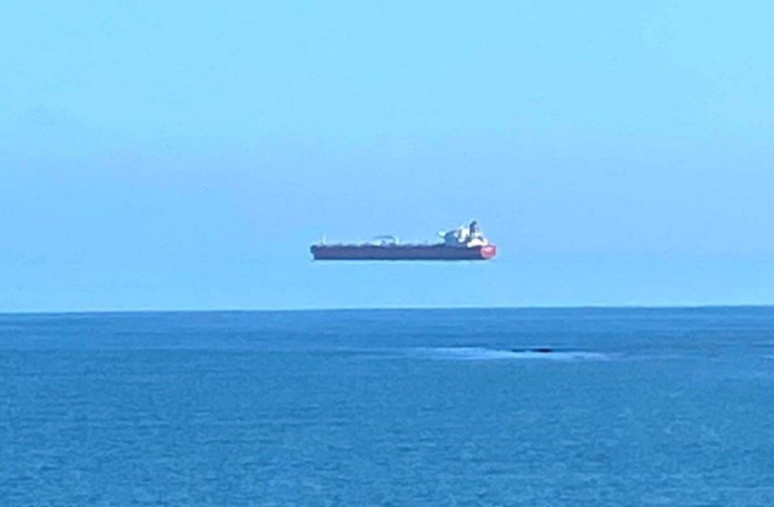'Floating ship' photographed off the coast of England [Photos] 52