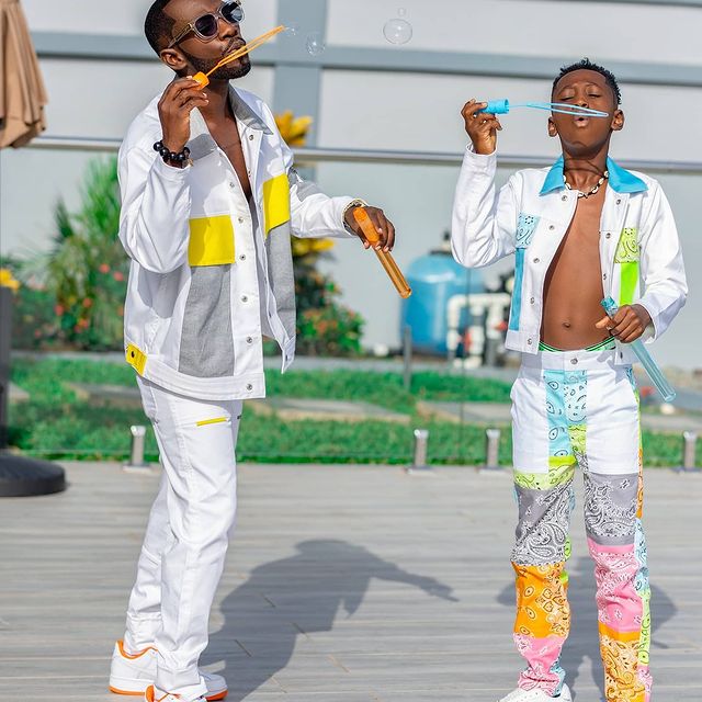 Okyeame Kwame and his two lovely kids twin up in new photos on his 45th birthday. 3