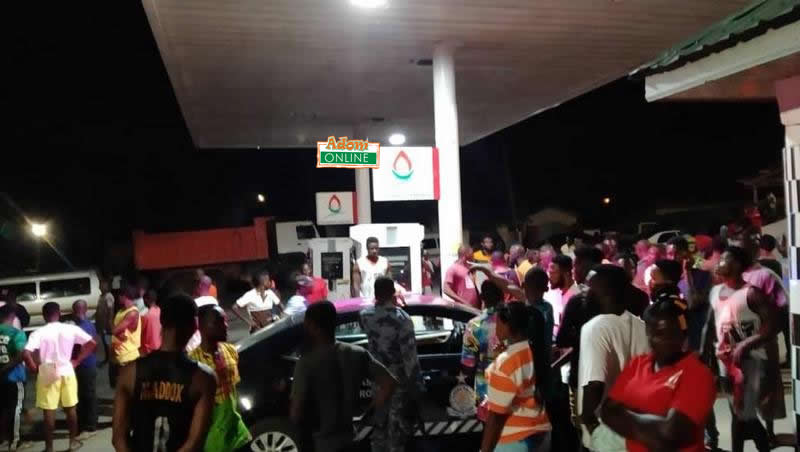 26-yr-old man shot dead by robbers at filling station