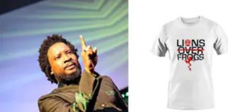 Sonnie Badu and frog Tshirt