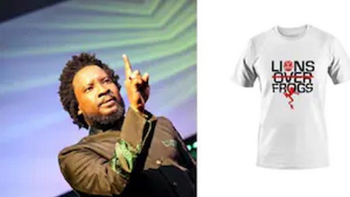 Sonnie Badu and frog Tshirt