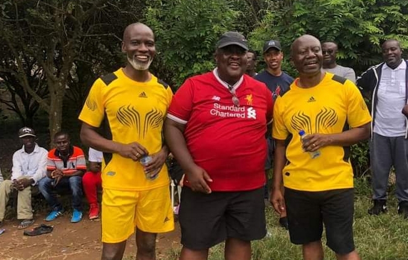Photo of Otchere-Darko and Ken Ofori–Atta in football jersey pops up