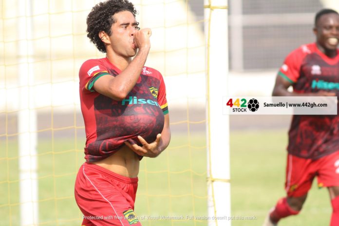 Fabio Gama celebrates