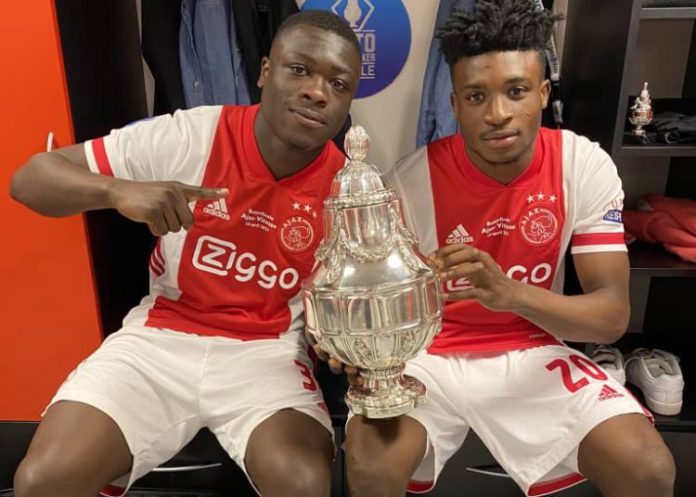 Kudus Mohammed with Ajax teammate Bryan Brobbey