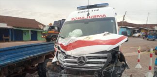 Ambulance carrying pregnant woman involved in accident