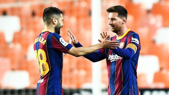 Lionel Messi (R) celebrates Image credit: Getty Images