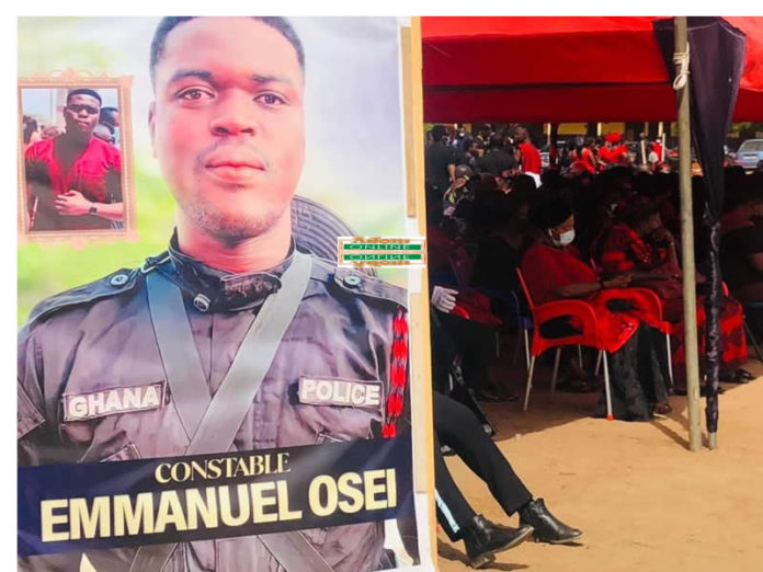 Hundreds bid farewell to policeman killed in bullion van robbery