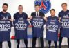 Mauricio Pochettino and his coaching staff at PSG