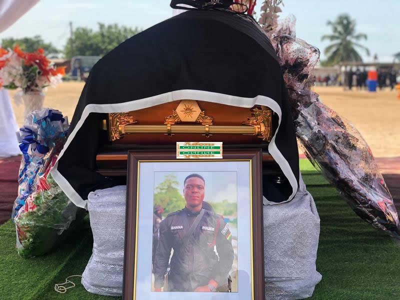 Hundreds bid farewell to policeman killed in bullion van robbery