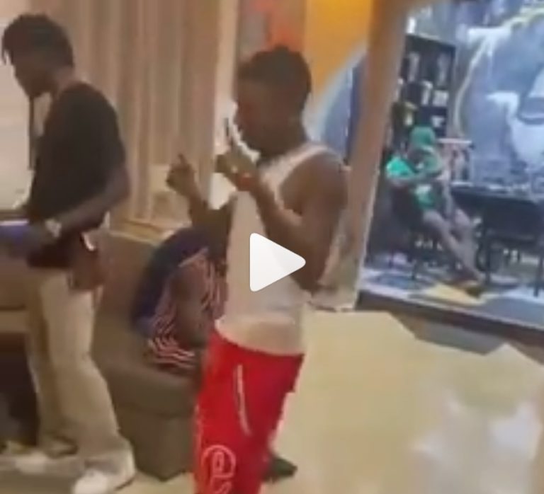 Fameye excited as Wizkid jams to his latest songs in their first meetup [Video]