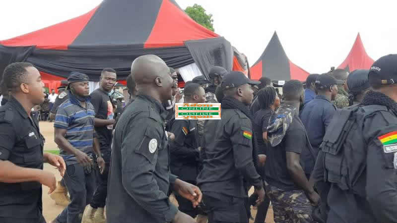 Hundreds bid farewell to policeman killed in bullion van robbery