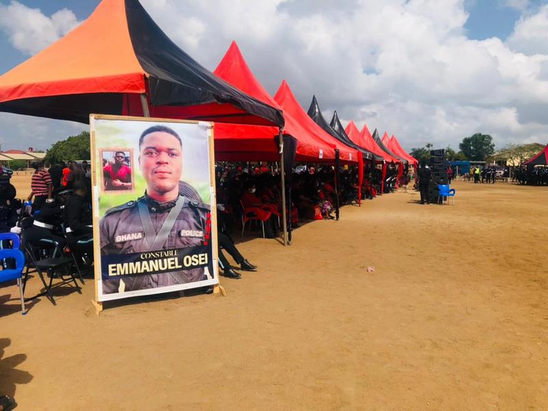 Hundreds bid farewell to policeman killed in bullion van robbery