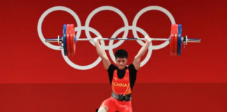 Tokyo Olympics: Chinese weightlifter wins gold on one leg (Photos)