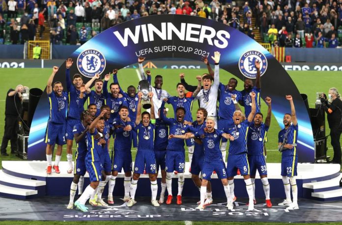 Chelsea celebrate Super Cup