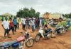 The youth blocked the Roads and Highways Minister’s convoy from entering the town
