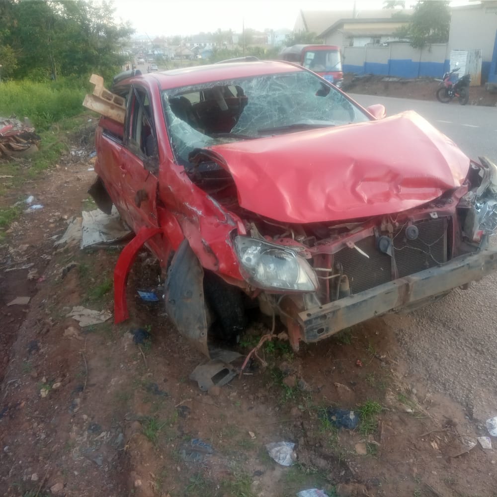 Speeding car runs over traders at Nzema-Nkwanta