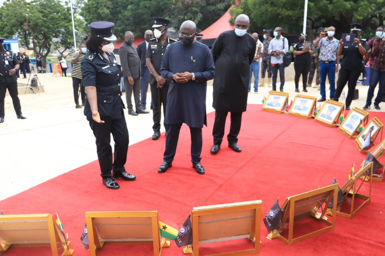 Police Service hold remembrance service for fallen heroes [Video]