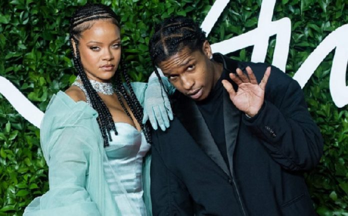 Rihanna and her boyfriend, A$AP Rocky are expecting their first child ( face2faceafrica.com