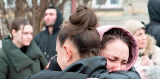 The daughter had been alongside hundreds of mums and children who had travelled on the same train from Lviv ( Image: ©Stan Kujawa)