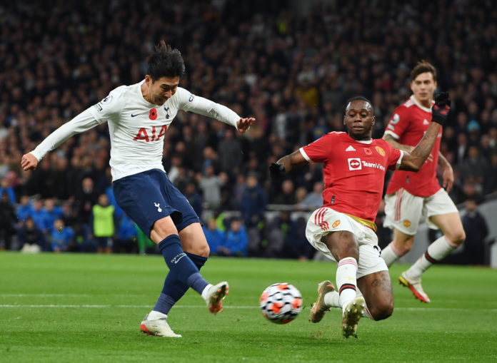 Tottenham's Son Heung-Min (L) in action against Manchester United's Aaron Wan-Bissaka (R) during the English Premier League soccer match between Tottenham Hotspur and Manchester United in London, Britain, 30 October 2021. EPA/ANDY RAIN EDITORIAL USE ONLY. No use with unauthorized audio, video, data, fixture lists, club/league logos or 'live' services. Online in-match use limited to 120 images, no video emulation. No use in betting, games or single club/league/player publications