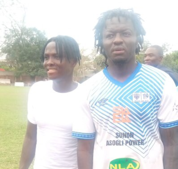 Samuel Inkoom [L] and Sulley Muntari [R]