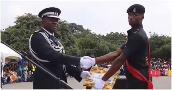Lance Corporal Stephen Kwaku Nyame Receiving An Award At Police Training School Photo credit: Graphic Online Source: Facebook Lance Corporal Stephen Kwaku Nyame Receiving An Award At Police Training School Photo credit: Graphic Online Source: Facebook