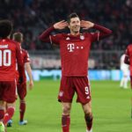 Robert Lewandowski celebrates
