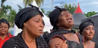Actress, Gloria Osei Sarfo (middle) mourns late mother