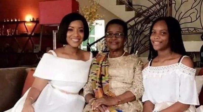 Joselyn Dumas, her mother, and Senia Photo credit: Instagram/Joselyn Dumas