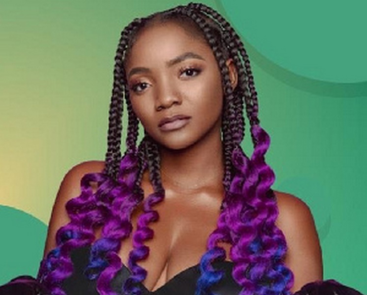 Simi breaks silence on backlash over old tweets