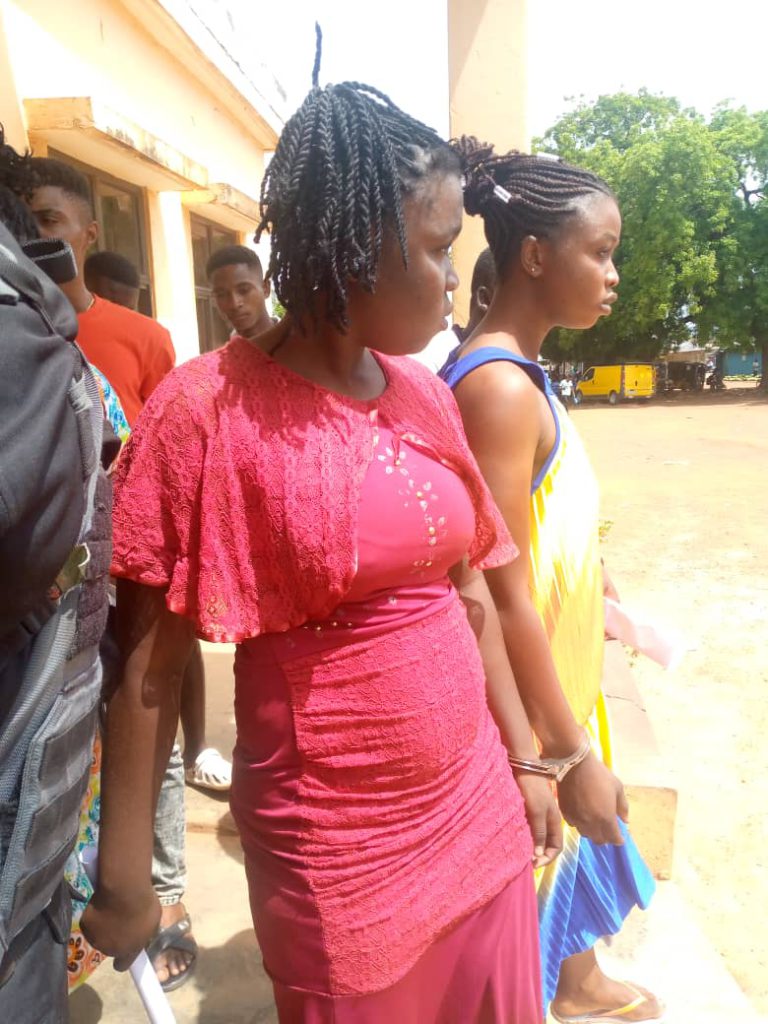 Two sisters arrested for assaulting friend’s rival