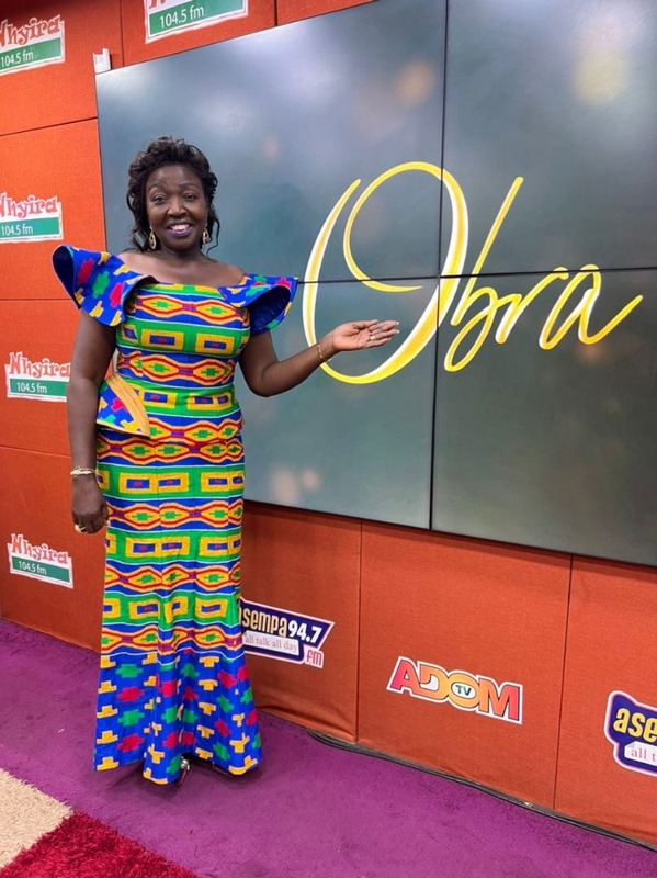 Nhyira Fm’s Mama Effe Amanor honoured with a Special Kente cloth woven in her name