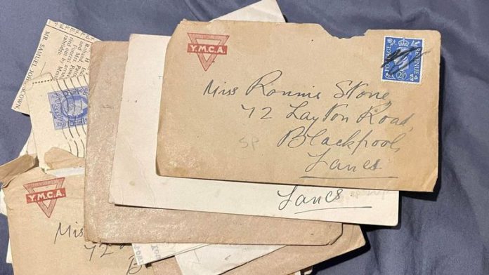 The lover letters date from 1942 to 1946 source: Mirroruk