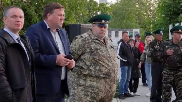 Major General Pavel is 20 stone and retired source: mirroruk