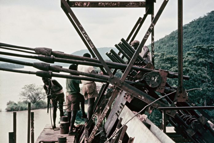 Rare photos of Adomi Bridge Source: Ghanaian architect, Kuukuwa Manful \ Images © B2 Archive