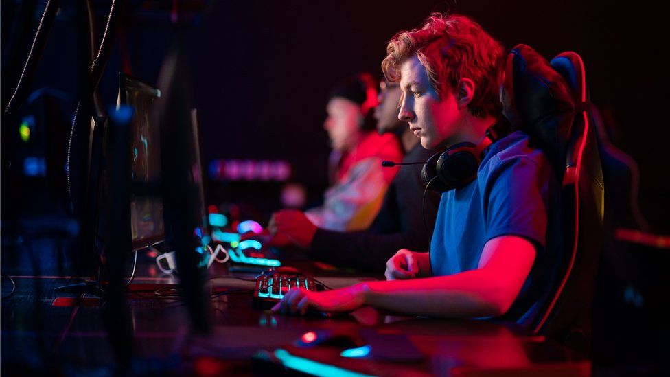 French told to drop English gaming words
