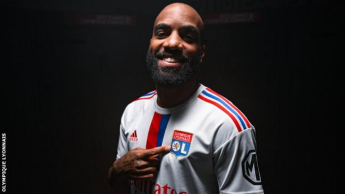 Alexandre Lacazette holds the record for the most goals scored in a Ligue 1 season by a Lyon player (28 in 2016-17). Image Source: Olympique Lyonnais