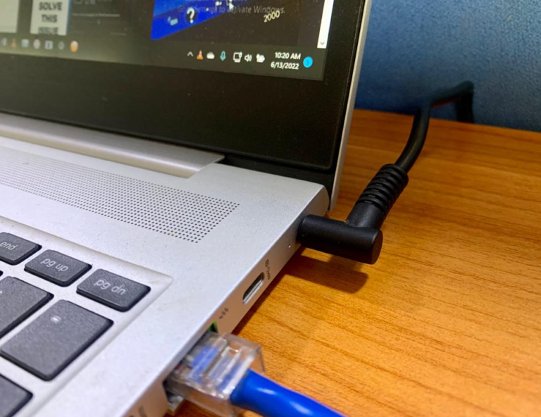 Should you leave your laptop plugged in all the time?