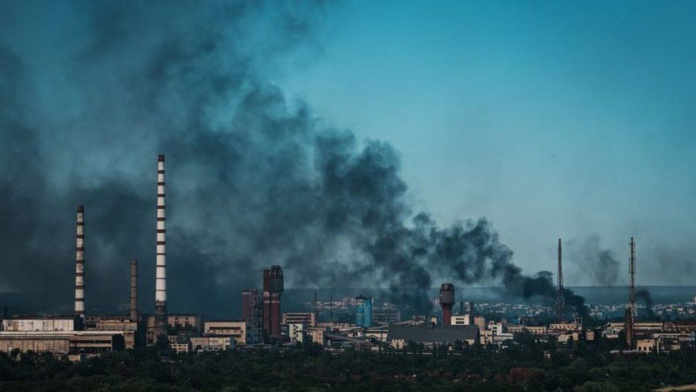 Smoke rises above the eastern Ukrainian city of Severodonetsk which is now believed to be mostly under Russian control. PC: GETTY IMAGES