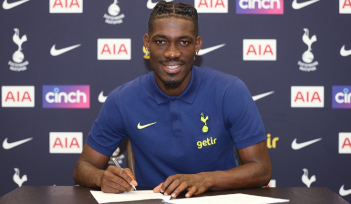 Yves signs for Spurs/ Credit @SpursOfficial Twitter