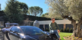 Cristiano Ronaldo's £1.7m Bugatti Veyron Image Source: @Cristiano Ronaldo / Twitter