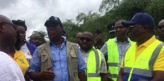 Roads Minister tours bridges in Central Region