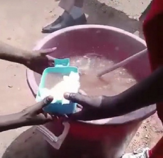 Do you know where this video originates from? Managers of the Ghana School Feeding Programme say they are investigating the source of this video depicting school children who are being served an apparently unsightly soup?