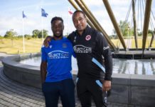 Andy Yiadom with Reading manager, Paul Ince