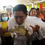 Mexican mayor marries alligator in colourful wedding ceremony